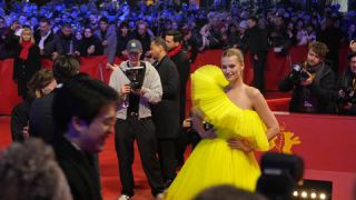 Link to Photo | February, press photographer, annual event, photograph, Berlin International Film Festival, film industry, event, Germany, celebrity, color, film festival, February 23, red carpet, red, photographer, model, 2024, photojournalism, Berlin, Toni Garrn, evening, yellow, very important person, professional photographer