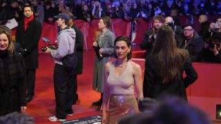 Link to Photo | February, annual event, photograph, Berlin International Film Festival, film industry, event, Germany, celebrity, color, film festival, February 15, opening ceremony, 2024, Berlin, evening, very important person