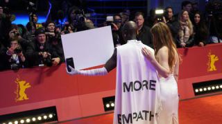 Link to Photo | February, annual event, photograph, Berlin International Film Festival, film industry, Papis Loveday, event, Germany, celebrity, color, film festival, February 15, red carpet, opening ceremony, model, 2024, Berlin, evening, very important person