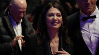 Link to Photo | February, annual event, photograph, Berlin International Film Festival, film industry, event, Germany, celebrity, actress, color, film festival, February 15, opening ceremony, 2024, Berlin, Iris Berben, evening, very important person