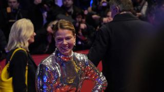 Link to Photo | television actor, February, annual event, photograph, Berlin International Film Festival, film industry, event, Germany, celebrity, actress, color, film festival, February 15, red carpet, opening ceremony, Europe, 2024, Berlin, Jessica Schwarz, evening, very important person