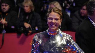 Link to Photo | television actor, February, annual event, photograph, Berlin International Film Festival, film industry, event, Germany, celebrity, actress, color, film festival, February 15, red carpet, opening ceremony, Europe, 2024, Berlin, Jessica Schwarz, evening, very important person