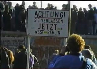 Link to Photo | November, historical event, German Democratic Republic, screenshot, color, 1989, standard-definition television, November 10, DV, daytime, East Berlin, Berlin, fall of the Berlin Wall