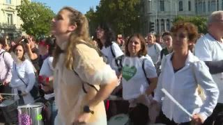 Link zum Video | Demonstration, Protest, Agence France-Presse, rally