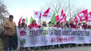 Link to Video | demonstration, March 7, protest, Agence France-Presse, rally