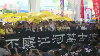 Link to Video | pro-democracy, student movement, demonstration, Umbrella Movement, March 14, protest, Agence France-Presse, rally