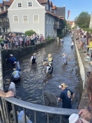 Link to Photo | annual event, Fischertag, Memmingen, Allgäu, Germany, amateur photography, spectacle, liquid water, Europe, tradition, Bavaria