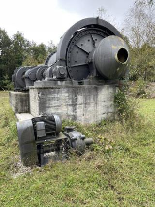 Link to Photo | metal, steel, October, photograph, autumn, Krupp, Munich, Germany, Neuperlach, amateur photography, 1960, mill, Rheinhausen, 2024, gravel pit, Perlach, day, Mächler, ball mill, Bavaria