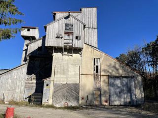 Link to Photo | October, photograph, autumn, Munich, Germany, modern ruins, amateur photography, color, Europe, 2024, gravel pit, day, Mächler, degradation, Bavaria