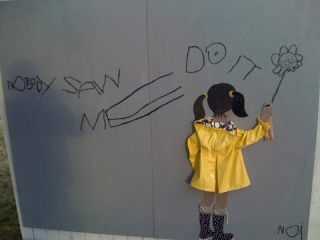 Link to Photo | photograph, urban art, graffiti, street art, amateur photography, color, art