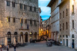 Link to Photo | tourist destination, Tuscany, summer, color, Italy