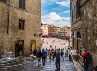 Link to Photo | tourist destination, Tuscany, summer, leisure, color, Italy, paid time off