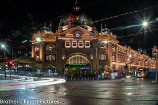 Link to Photo | fine-art photography, long-exposure photography, photography, photograph, private transport, color, landmark, Flinders Street, Photoart, Melbourne, Flinders Street, historic building, Victoria, Australia, building, 2024, Renaissance Revival architecture, railway station, through station, night