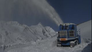 Link to Video | Hochalpenstrasse, blue, Alps, winter, snow blower, Full High Definition, 2008, color, white, technique, Central Europe, snow removal, Fuscher Törl, Austria, Europe, service, snow
