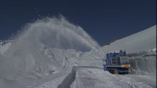 Link to Video | Hochalpenstrasse, blue, Alps, winter, snow blower, Full High Definition, 2008, color, white, technique, Central Europe, snow removal, Fuscher Törl, Austria, Europe, service, snow
