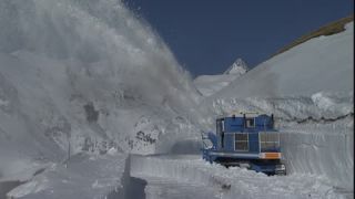 Link to Video | Hochalpenstrasse, blue, Alps, winter, snow blower, Full High Definition, 2008, color, white, technique, Central Europe, snow removal, Fuscher Törl, Austria, Europe, service, snow