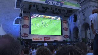 Link to Video | June, crowd, world championship, recurring event, Full High Definition, recurring sports event, FIFA World Cup, 30 June 2006, 2006, color, Salzburg, football supporter, Austria, Sport, Public screening, evening, Residenzplatz
